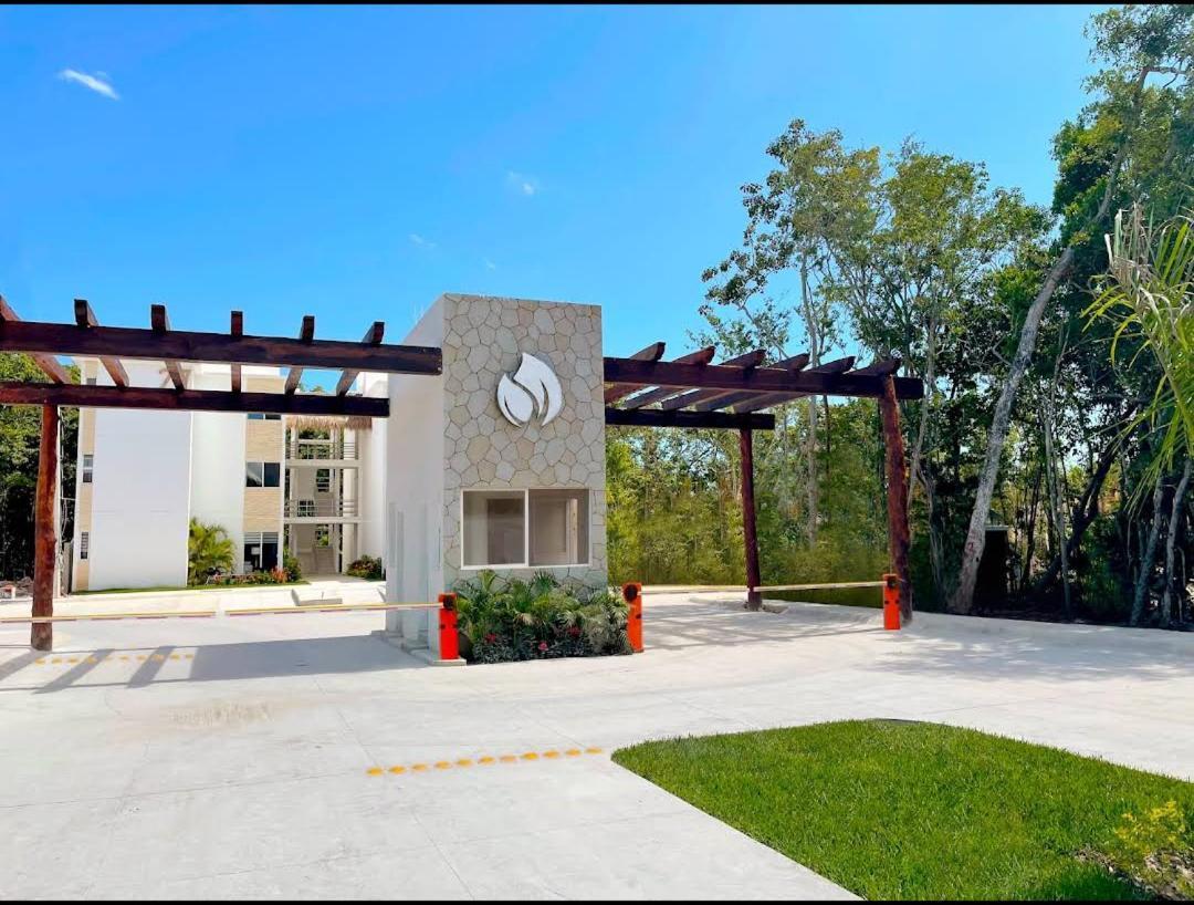2-Bedroom Condo By The Jungle W/ Swimming Pool Puerto Morelos Extérieur photo